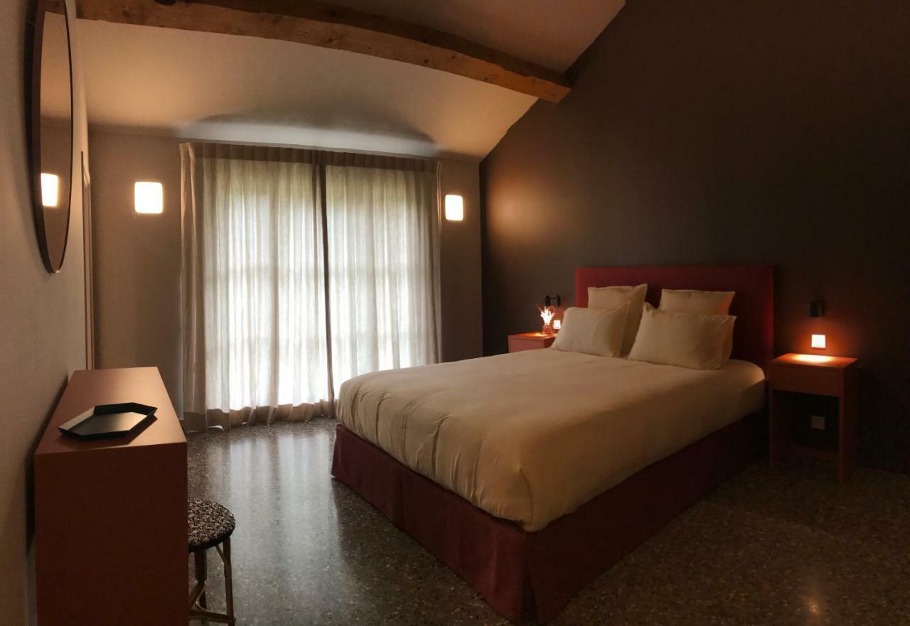 Le Cafe & La Forge Du Petit Badon Villa Салон-дьо-Жиро Екстериор снимка