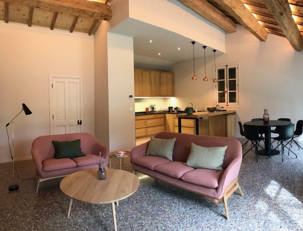 Le Cafe & La Forge Du Petit Badon Villa Салон-дьо-Жиро Екстериор снимка